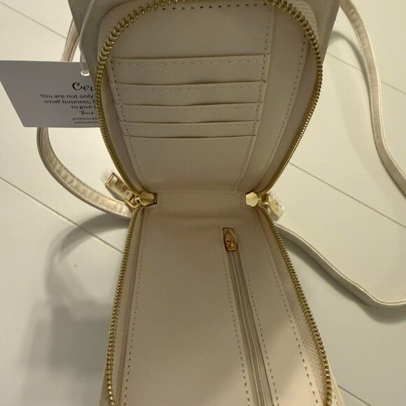 Pretty Simple NWT Cream Crossbody Wallet Bag | Built-In Card Slots | $52 - Picture 3 of 8